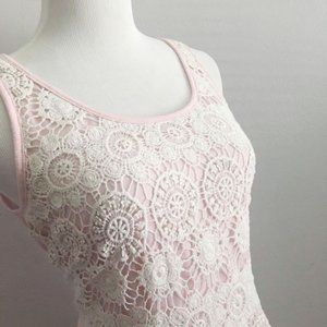 French Laundry Junior’s tank top pink cream lace M